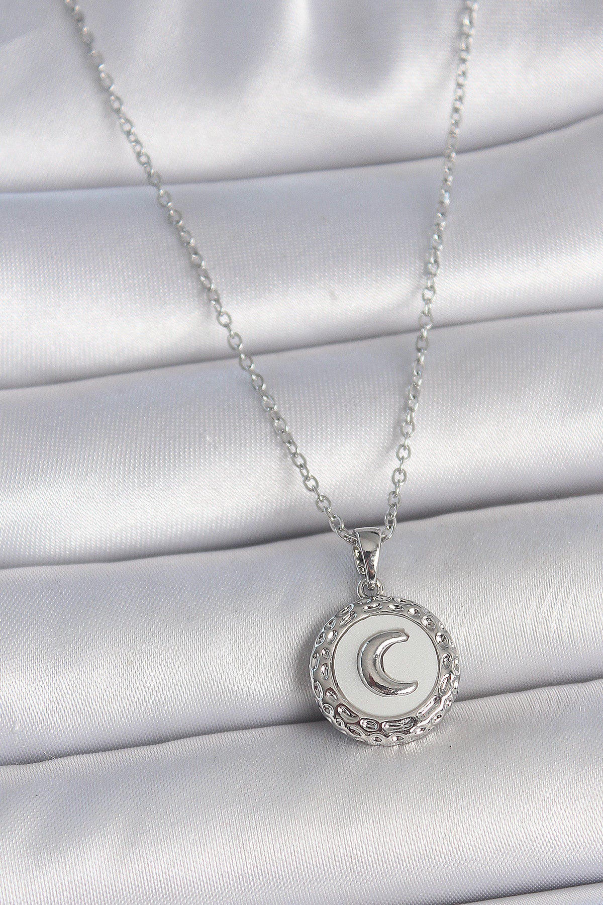 316L Çelik Gümüş Renk Zincir Beyaz Mineli Hilal İşlemeli Madalyon Model Kadın Kolye