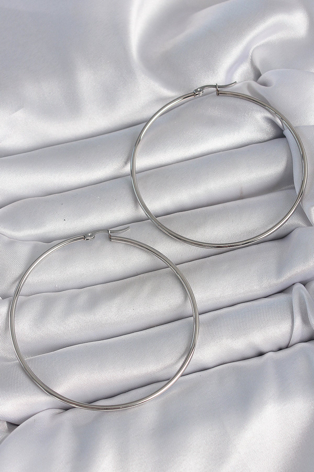 316 Çelik Gümüş Renk 63 mm Halka Model Kadın Küpe