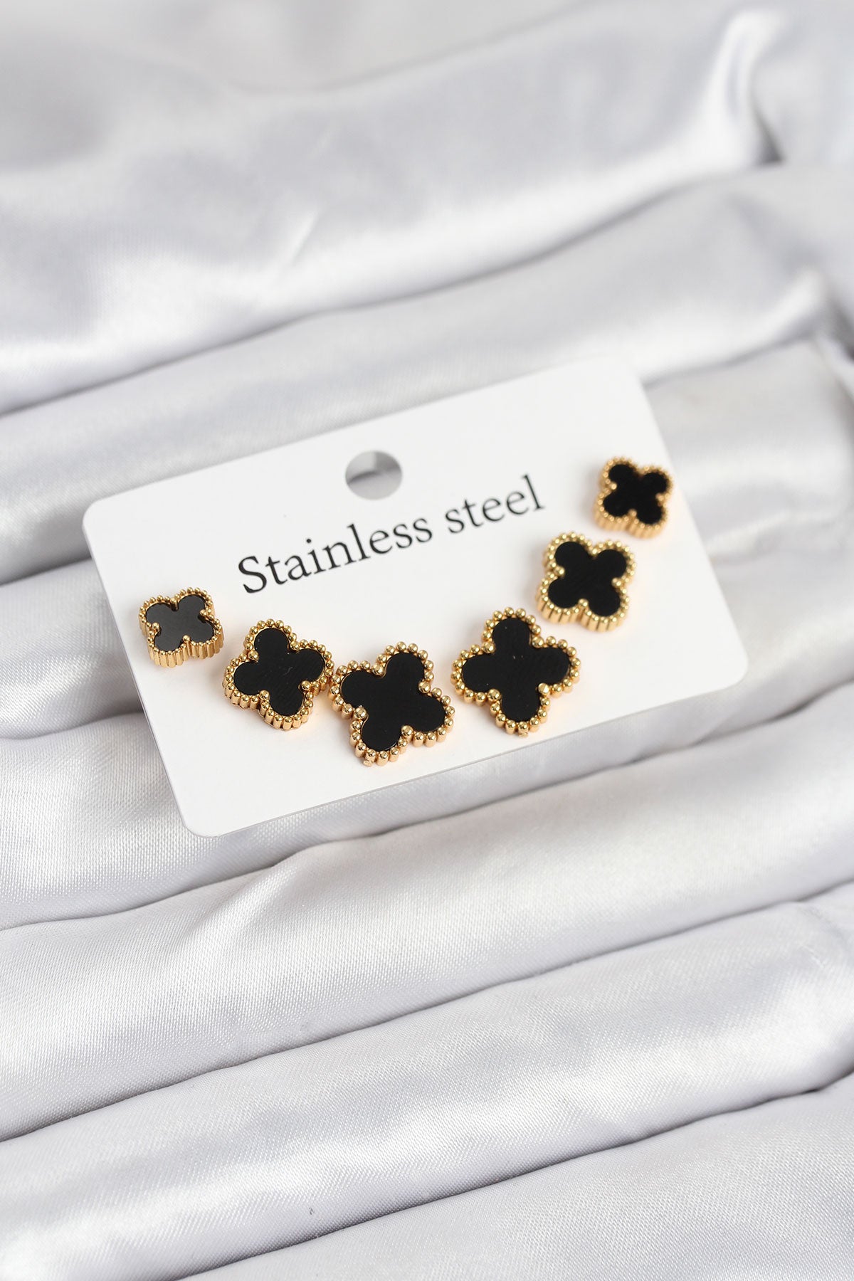 316L Çelik Gold Siyah Renk 3 Boy Yonca Küpe Seti