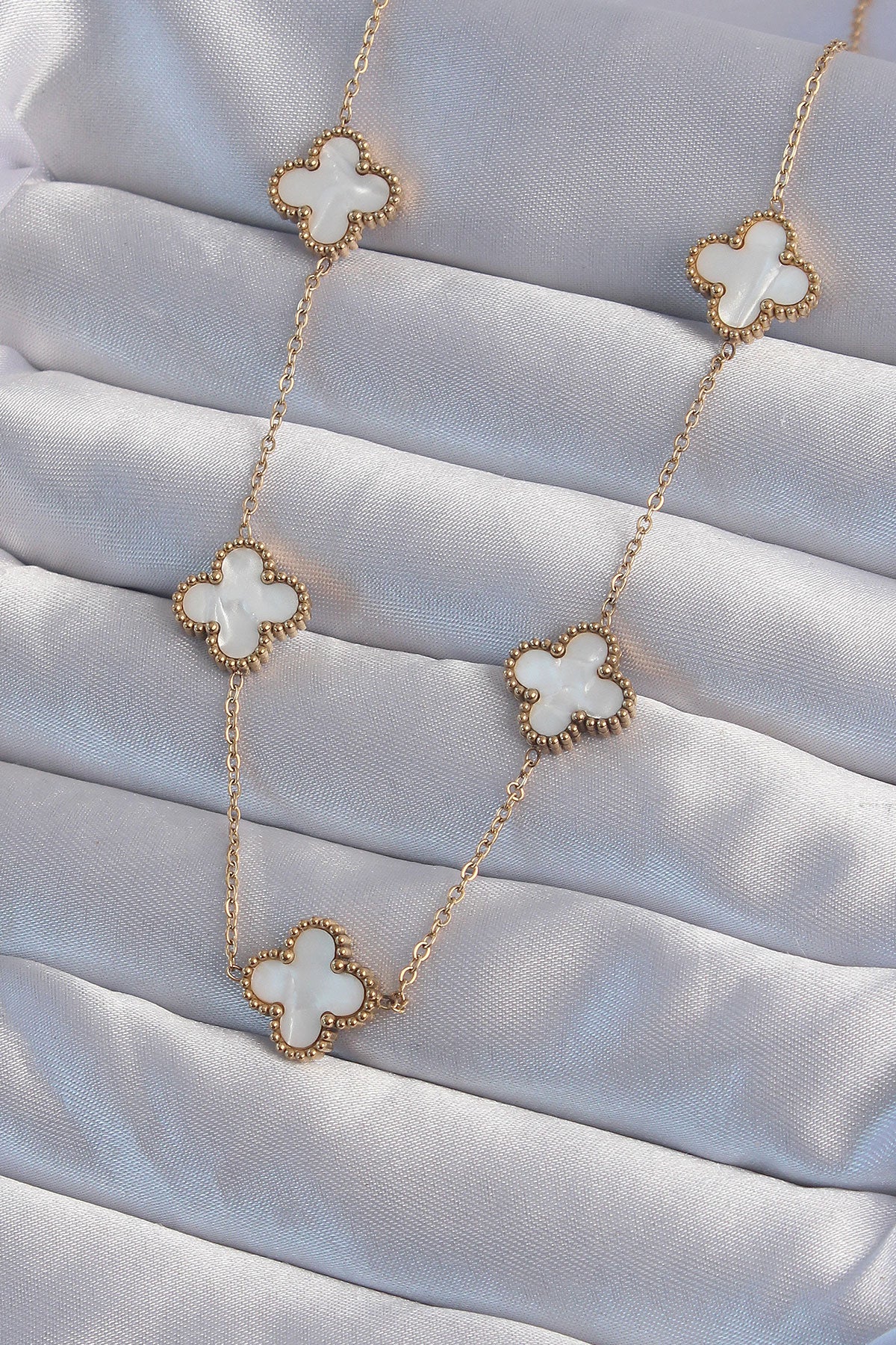 316L Çelik Gold Renk Beyaz Sedefli Yonca Kolye