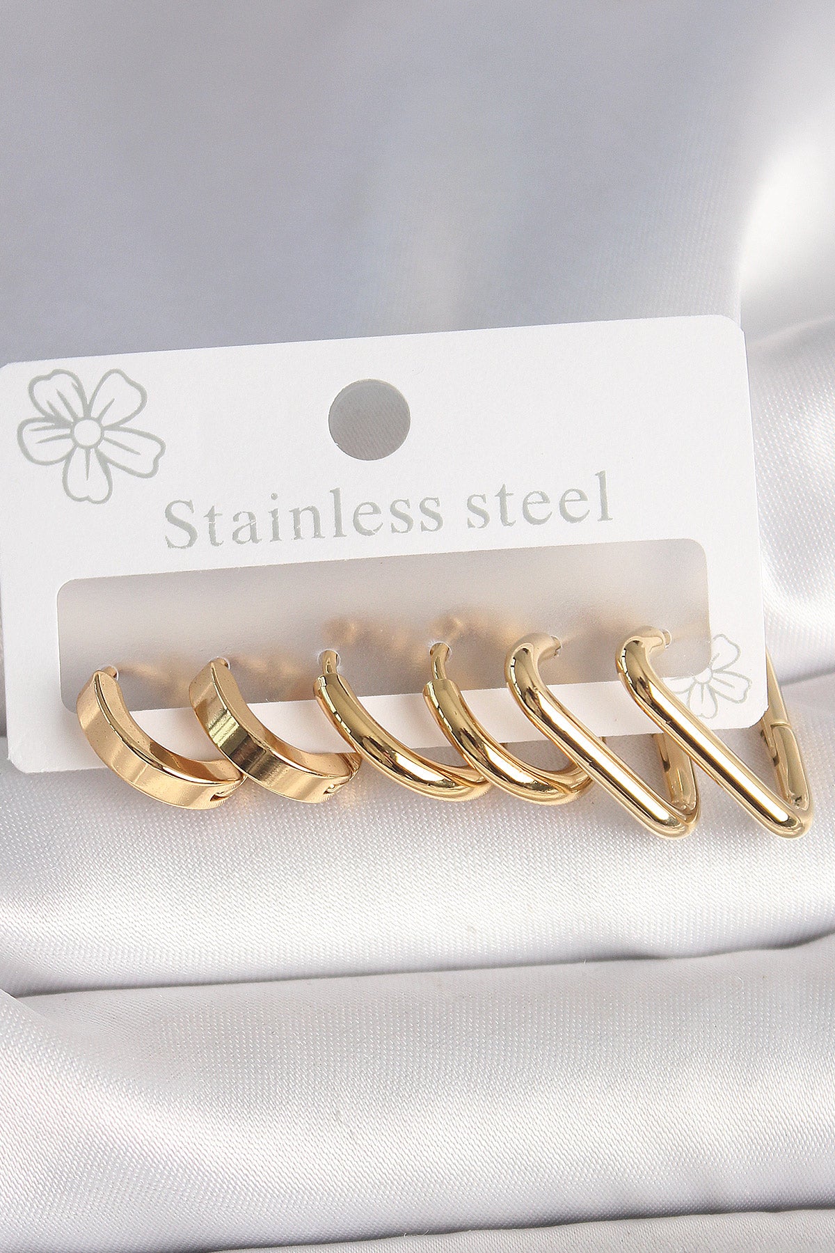 316L Çelik Gold Renk Üçgen Halka Model Kadın Küpe Seti