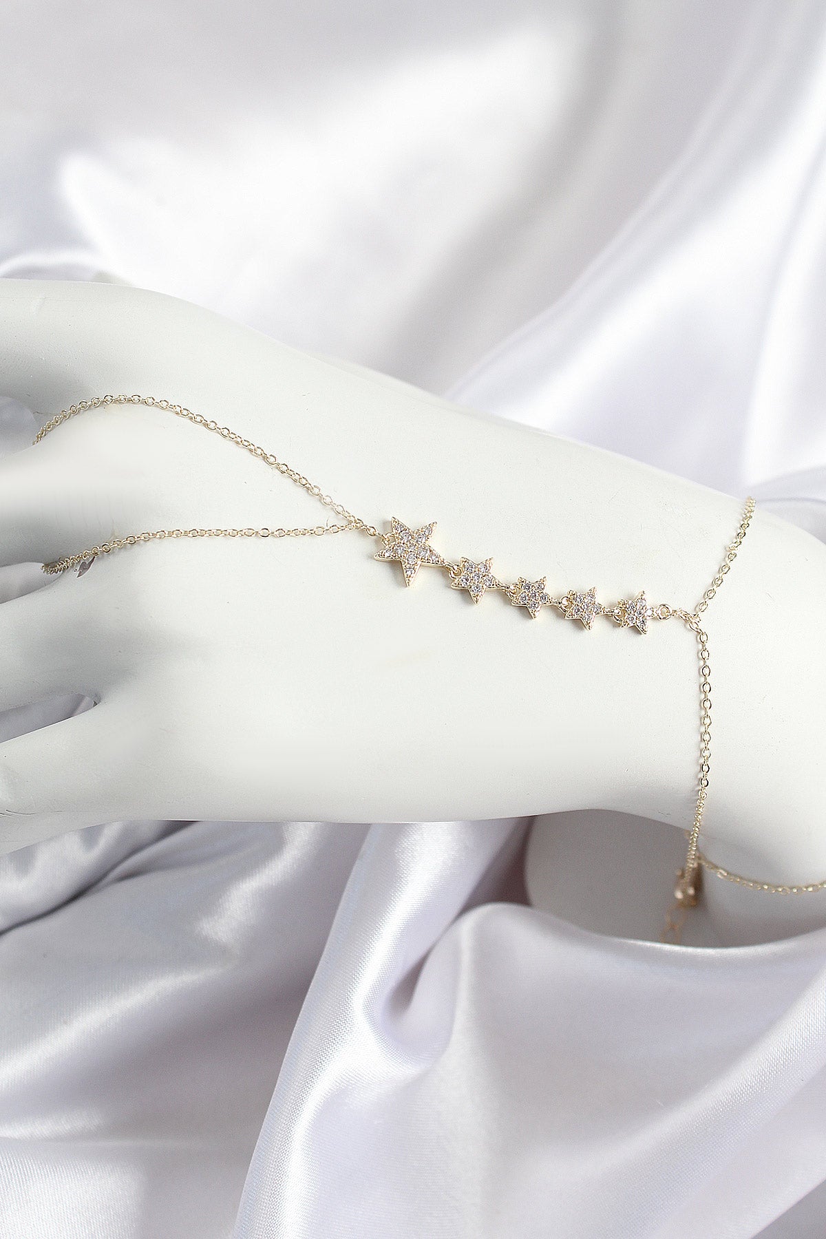 Pirinç Zirkon Taşlı Yıldız Model Gold Renk Kadın Şahmeran