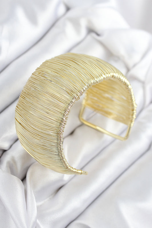 Pirinç Tel Sarma Model Gold Renk Kadın Bileklilk