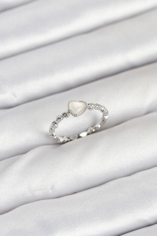 Pirinç Gümüş Renk Kalpli Model Kadın Yüzük