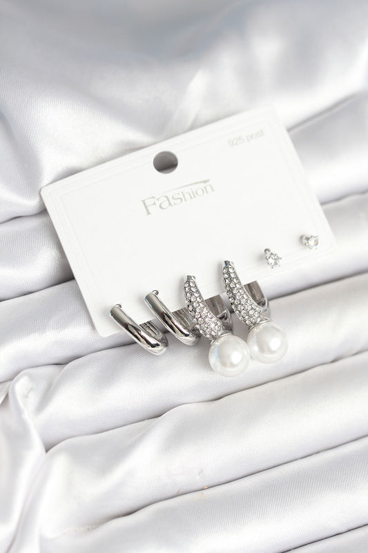 Pirinç Gümüş Renk İncili 925 Ayar Gümüş Çivi Kadın Küpe Seti