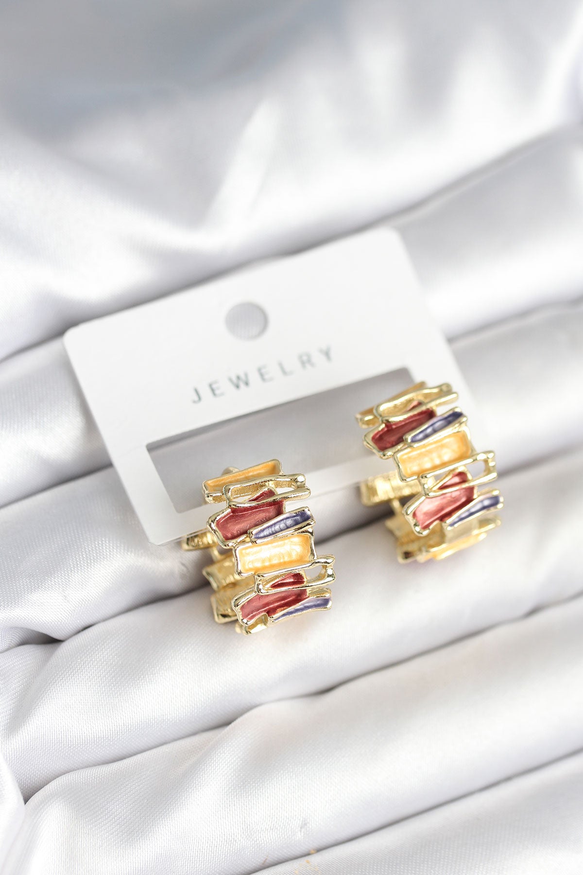 Mineli Karışık Renkli Gold Pirinç Kadın Küpe