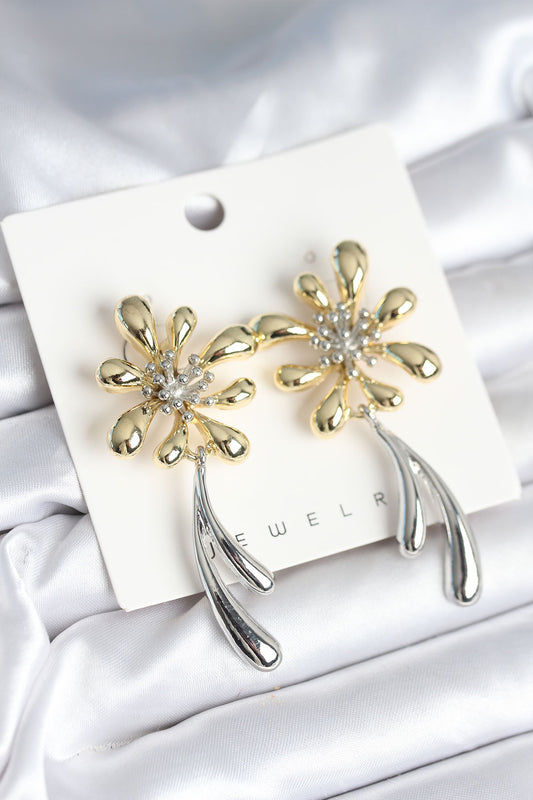 Çiçek Model Gold Gümüş Renk Kadın Küpe