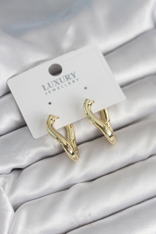 Gold Renk Eğik Halka Model Pirinç Kadın Küpe