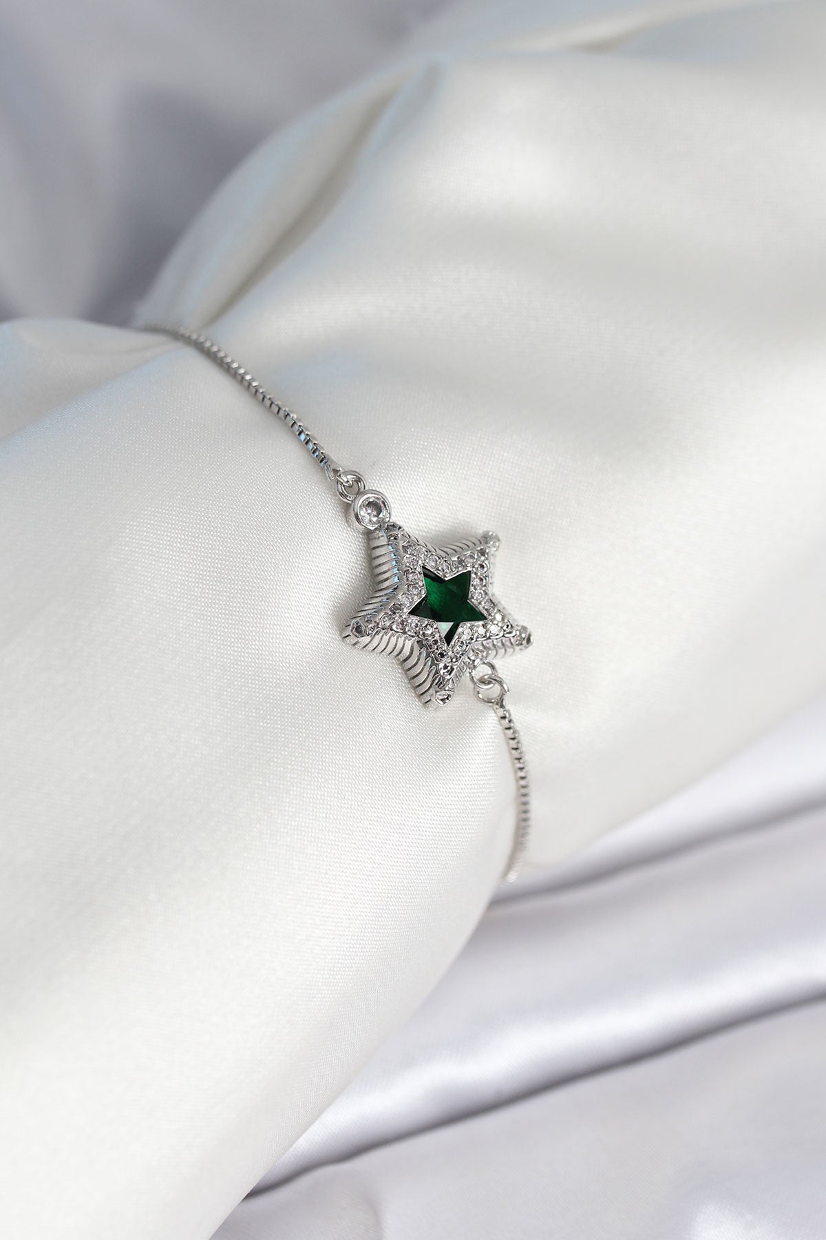 Yıldız Model Asansörlü Gümüş Renk Kadın Bileklik