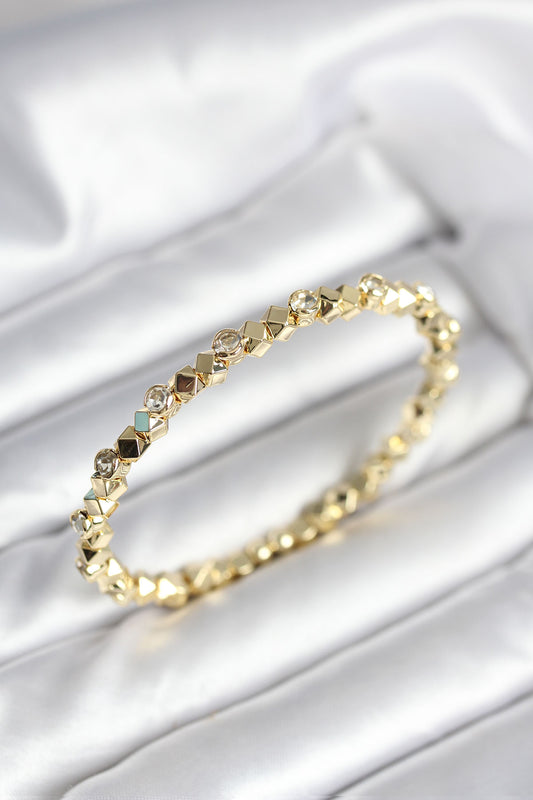 Zirkon Taşlı Küp Şerit Model Pirinç Gold Renk Kadın Bileklik
