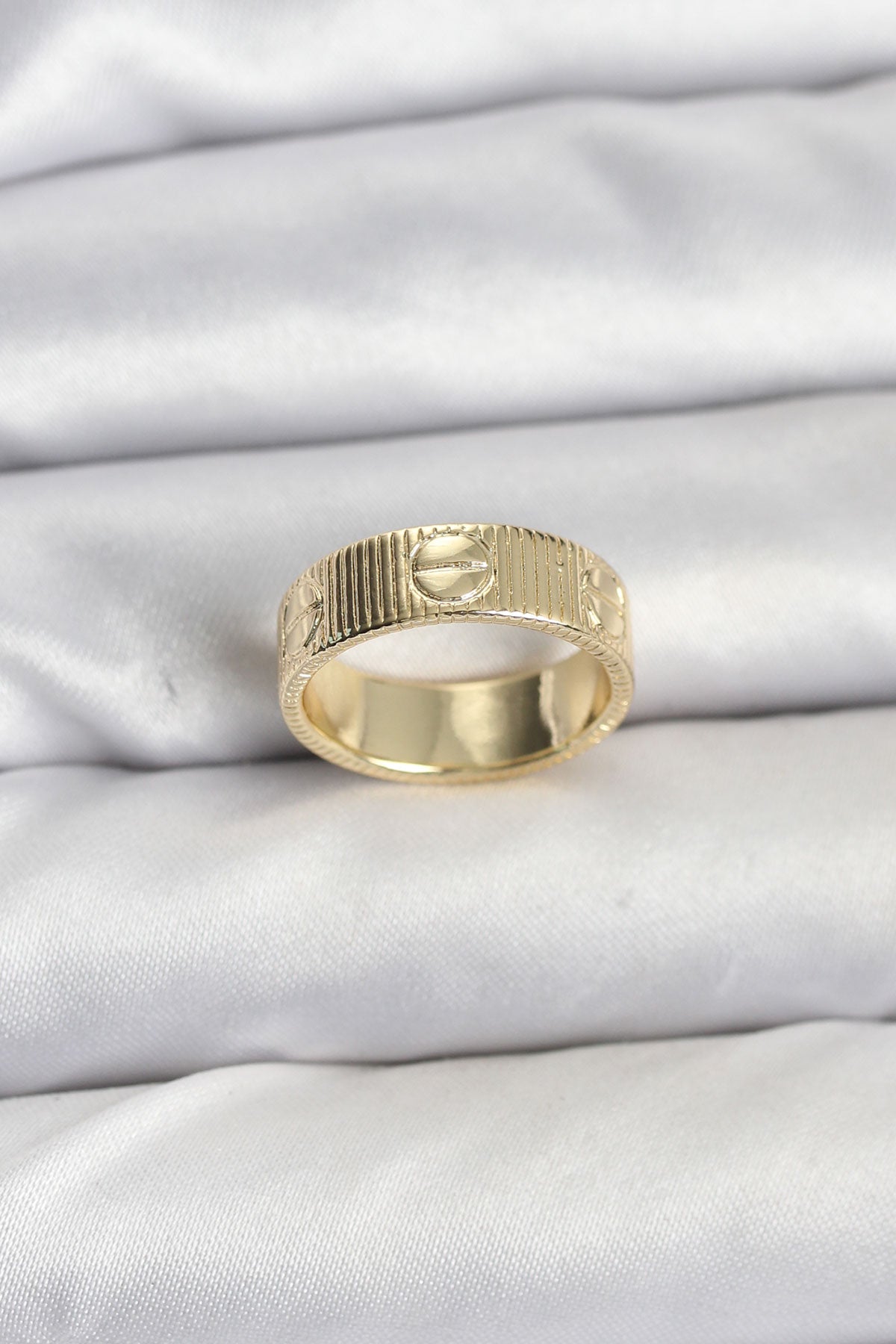 Gold Renk Model Kadın Yüzük