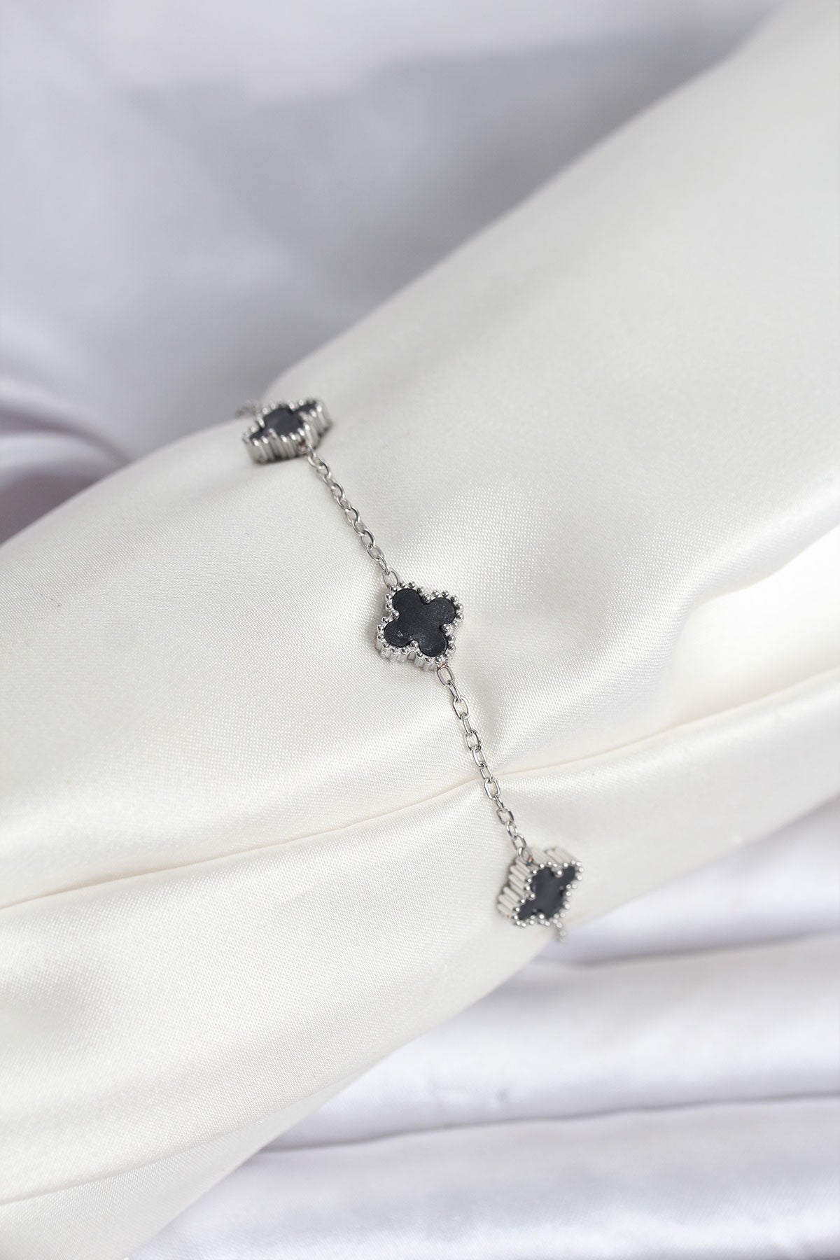 316L Çelik Gümüş Renk Siyah Baby Boy Yonca Bileklik